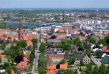بنيت مدينة Aalborg الحديثة من القرى الواقعة على تلال الحجر الطباشيري، وتشكلت بواجهتها البحرية الجذابة ومسارحها وقاعاتها.