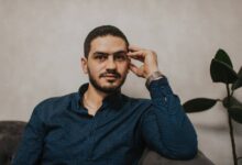 "وأخيراً حصلت على الاقامة الدائمة و لكن مازلت خائف من المستقبل". محمد المليس يروي قصته من بداية اتخاذه لقرار الهحرة