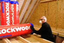 تواصل الشركات الدنماركية عملها في روسيا وعلى وجه الخصوص شركتي Hartmann وRockwool خوفاً من أن تستحوذ عليها الحكومة الروسية وتستفيد من إيرادات