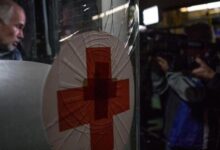 بوتين يعلن السيطرة على ماريوبول ويوافق على إجلاء المحاصرين في آزوفستال من قبل الأمم المتحدة وبواسطة الصليب الأحمر.