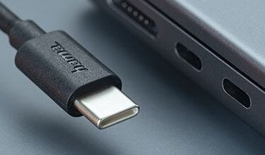 تبنى الاتحاد الأوروبي قرار جديد يقضي باعتماد نظام الشحن بكابل USB-C لجميع الهواتف والأجهزة المحمولة، وذلك في حلول خريف عام 2024.