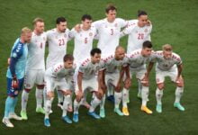 للمنتخب الدنماركي تاريخ طويل يعود إلى تاريخ تأسيسه سنة 1898. وبالفعل كان للمنتخب تاريخ أفضل في النظرة بعيدة المدى.