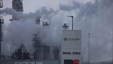تسرب لمواد نقطية أدى إلى حريق في مصفاة Crossbridge Energy المسؤولة عن إنتاج 35% من الوقود الدنماركي، وهنا آخر التحديثات.