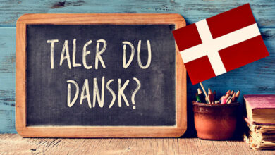 يحتاج تعلم اللغة الدنماركية إلى المرور بمختلف المراحل والمستويات لعبور الامتحانات التي تفرضها البلديات على المقيمين